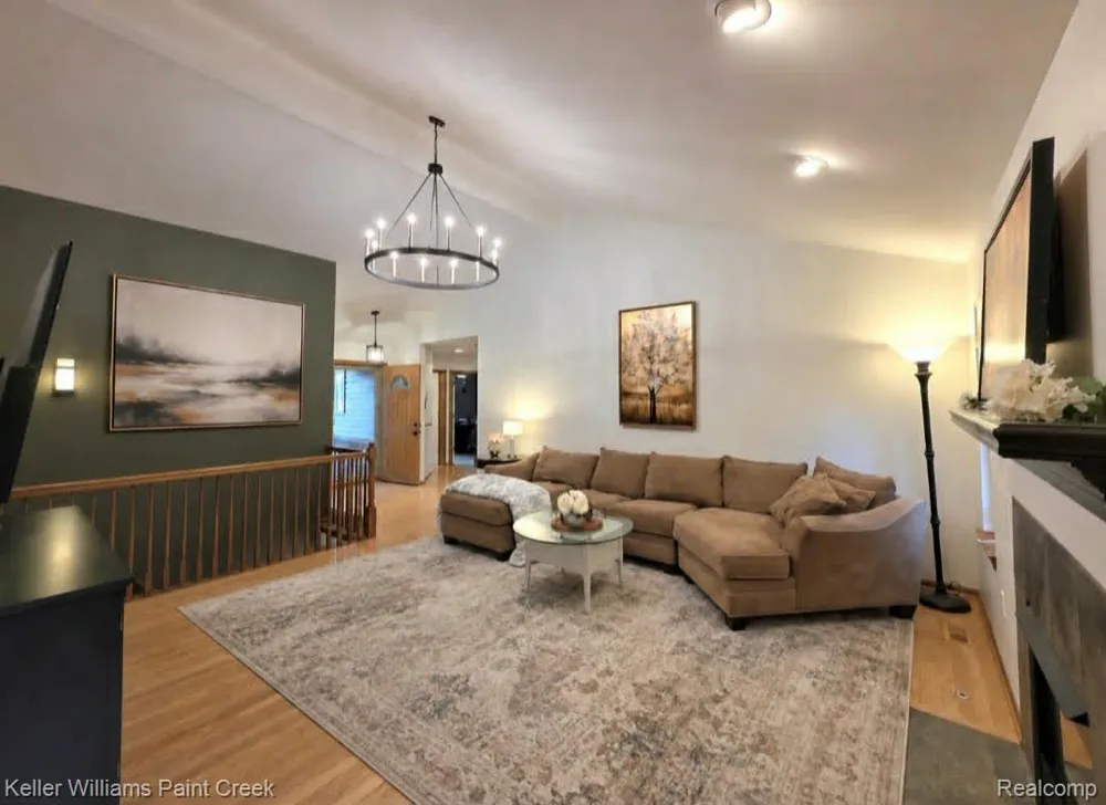 163 DEER PARK EAST Capac Village, MI 48014