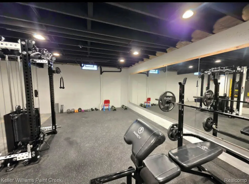 163 DEER PARK EAST Capac Village, MI 48014