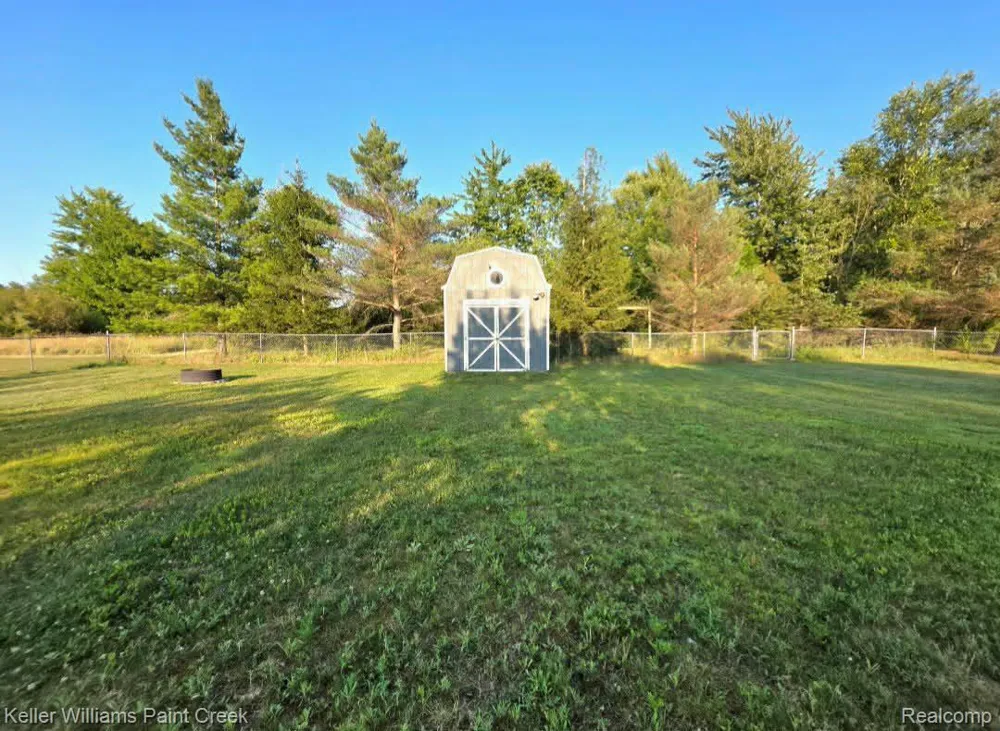 163 DEER PARK EAST Capac Village, MI 48014