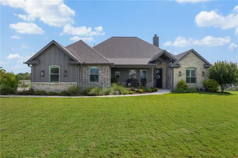 3222 Hunters Crossing Trail