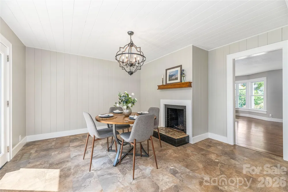638 Newfound Street Canton, NC 28716