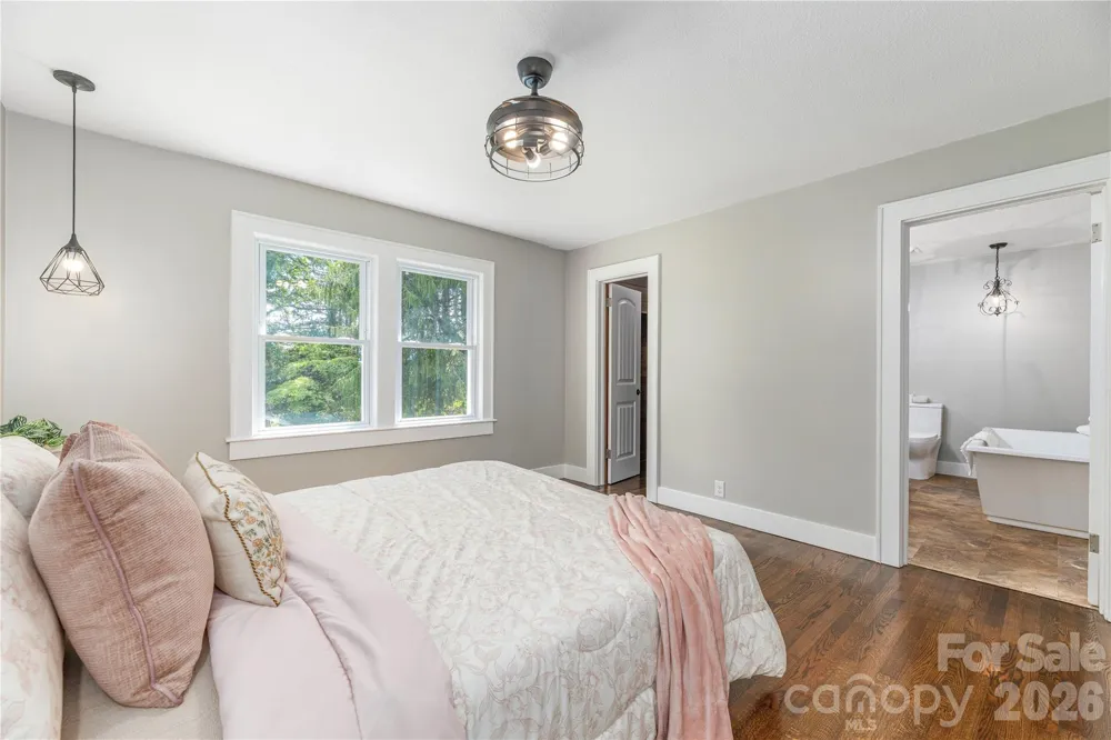 638 Newfound Street Canton, NC 28716