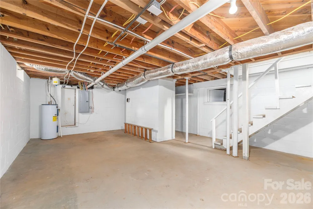 638 Newfound Street Canton, NC 28716