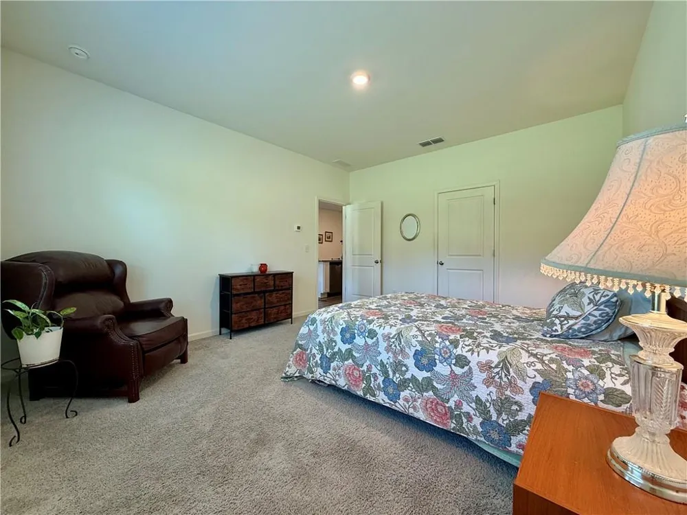 240 Hyde Park Winder, GA 30680