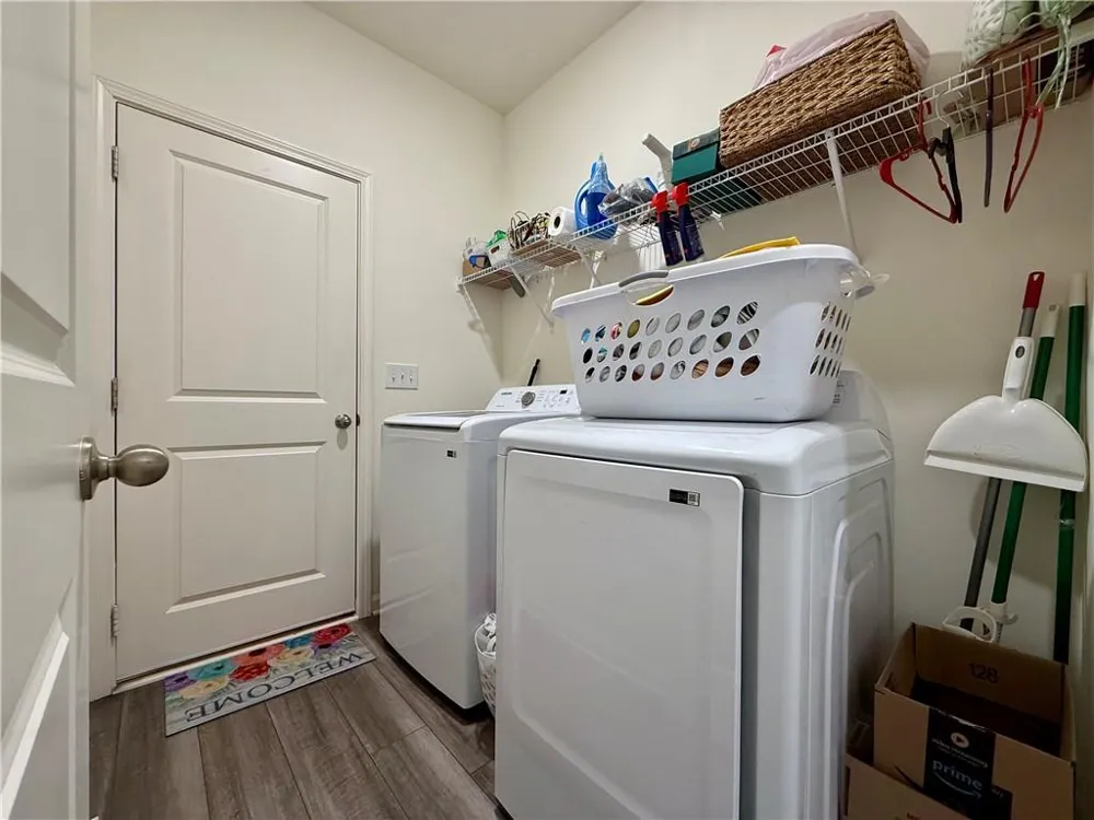240 Hyde Park Winder, GA 30680