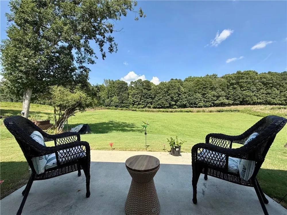 240 Hyde Park Winder, GA 30680