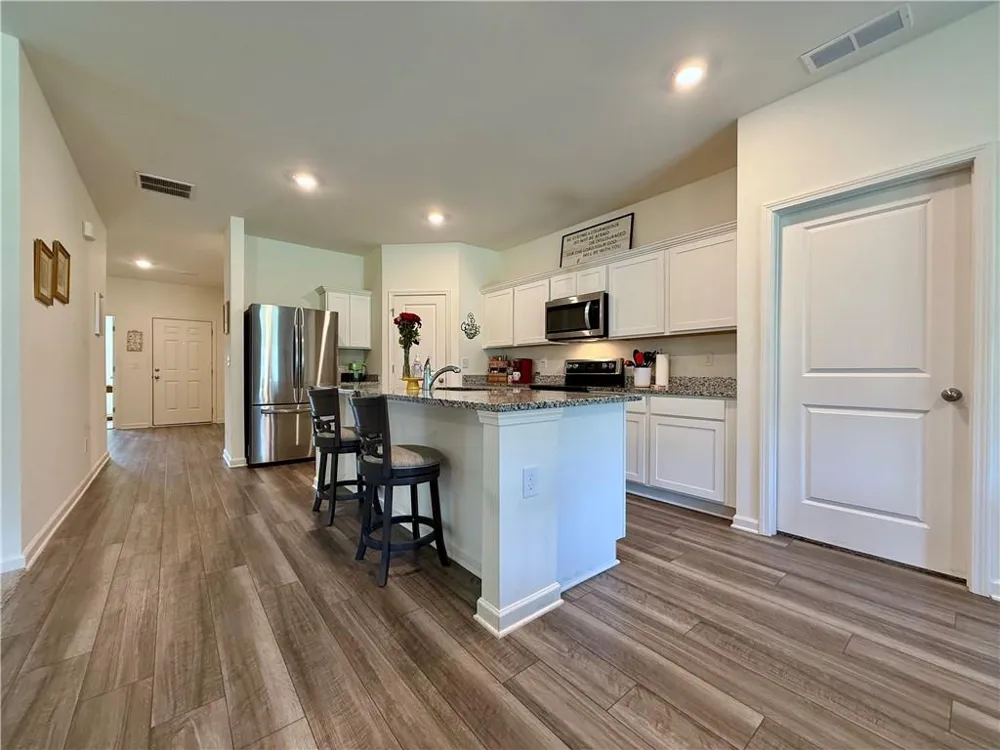 240 Hyde Park Winder, GA 30680