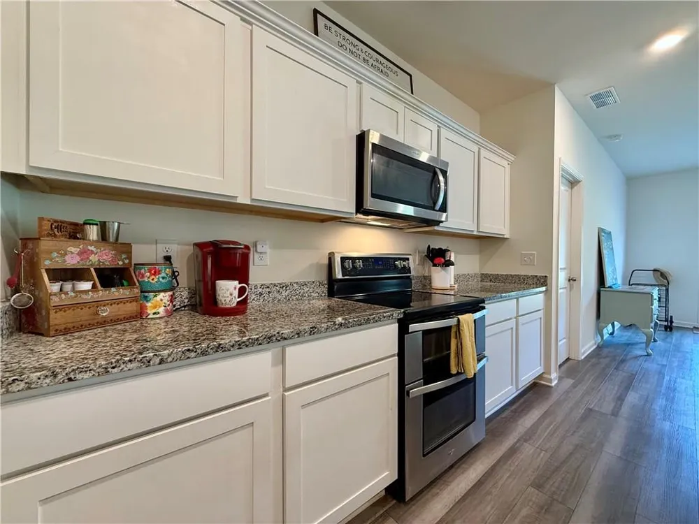 240 Hyde Park Winder, GA 30680