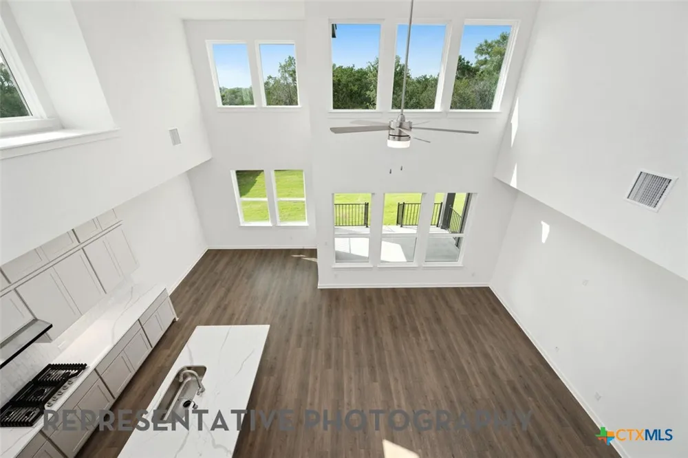 6301 Comanche Moon Trail Austin, TX 78747