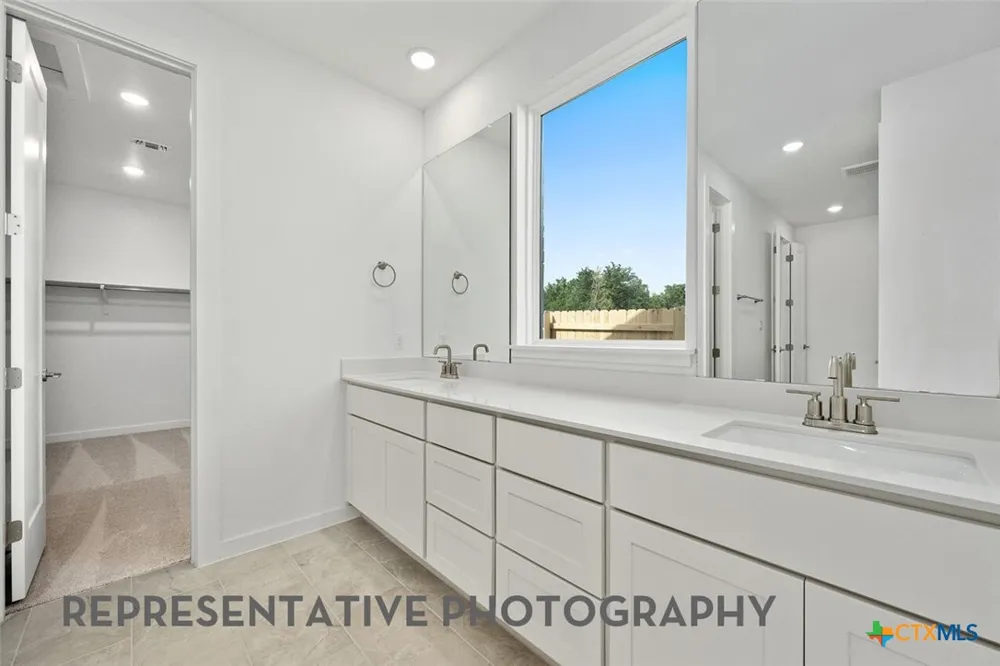 6301 Comanche Moon Trail Austin, TX 78747