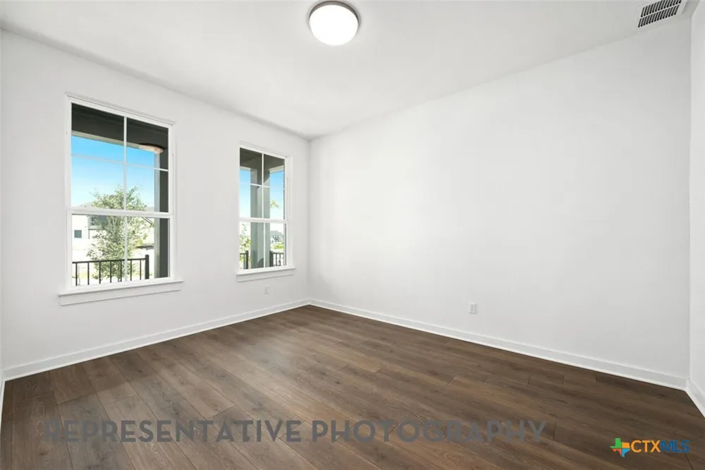 6301 Comanche Moon Trail Austin, TX 78747