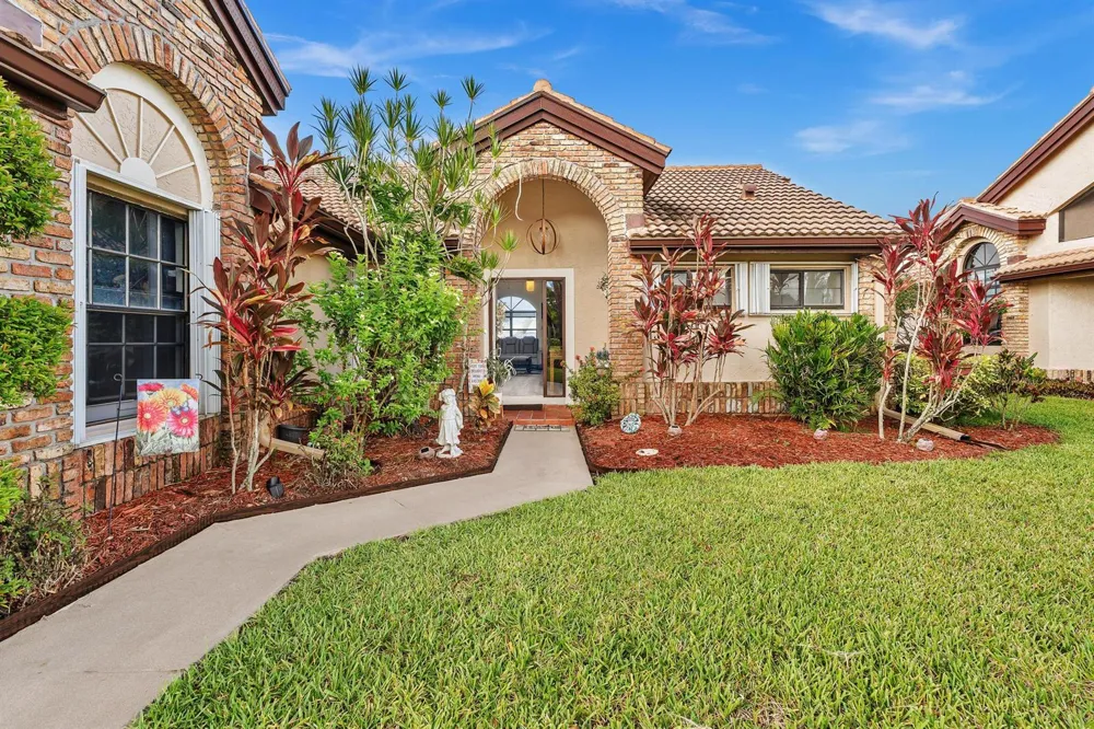 8099 Cassia Drive Boynton Beach, FL 33472