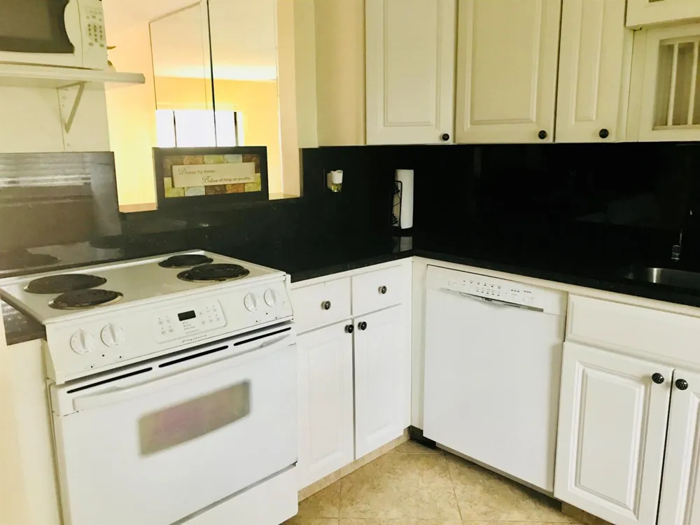 139 SPARROW DRIVE #3E Royal Palm Beach, FL 33411