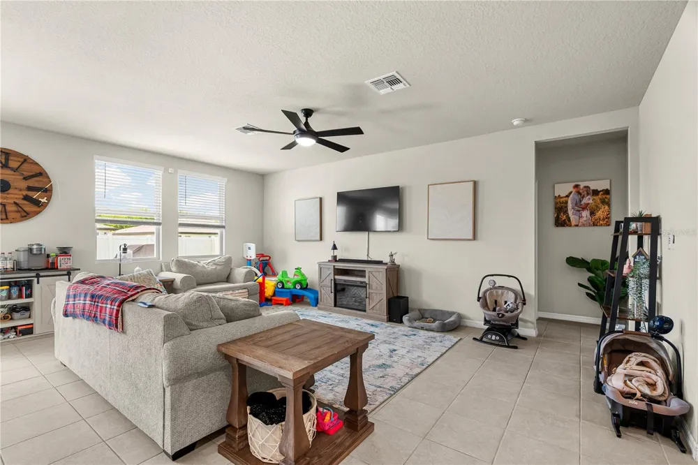 38626 FINN CLOVER LANE Zephyrhills, FL 33540