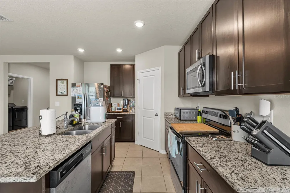 38626 FINN CLOVER LANE Zephyrhills, FL 33540