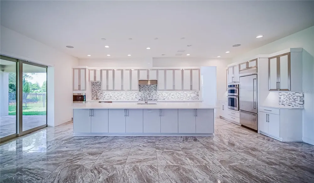 11032 MOBBERLEY CIRCLE Orlando, FL 32832