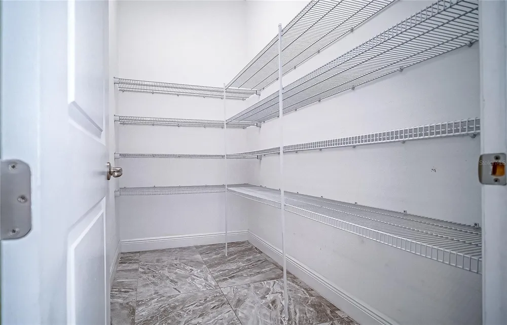 11032 MOBBERLEY CIRCLE Orlando, FL 32832