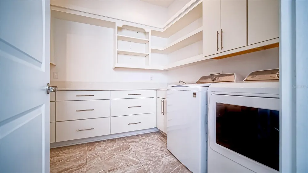 11032 MOBBERLEY CIRCLE Orlando, FL 32832