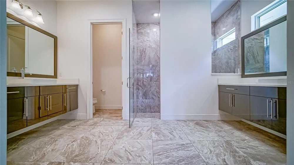 11032 MOBBERLEY CIRCLE Orlando, FL 32832