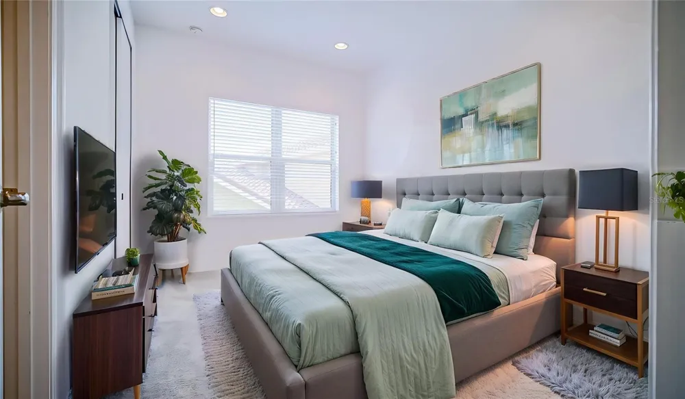 11032 MOBBERLEY CIRCLE Orlando, FL 32832