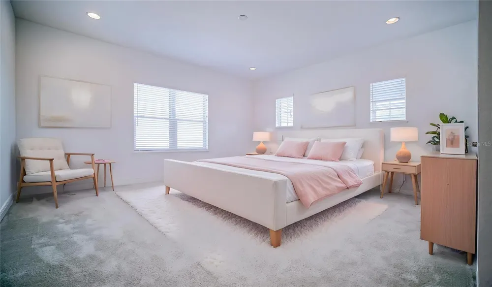 11032 MOBBERLEY CIRCLE Orlando, FL 32832