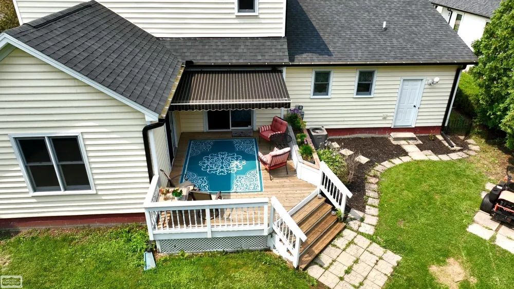 212 Victoria Court St Clair City, MI 48079