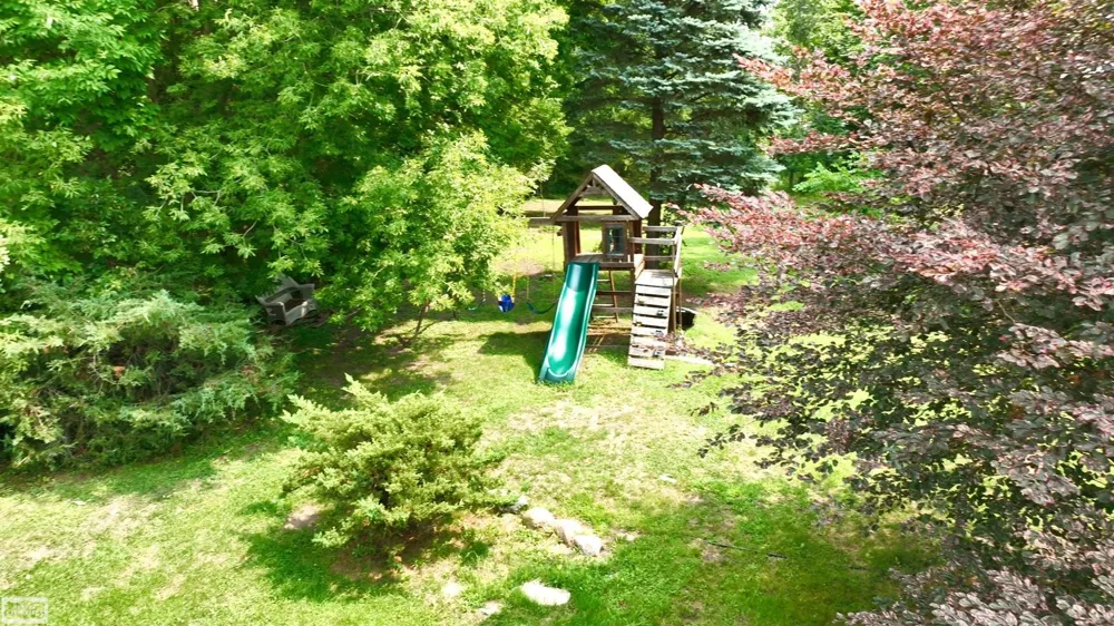 212 Victoria Court St Clair City, MI 48079