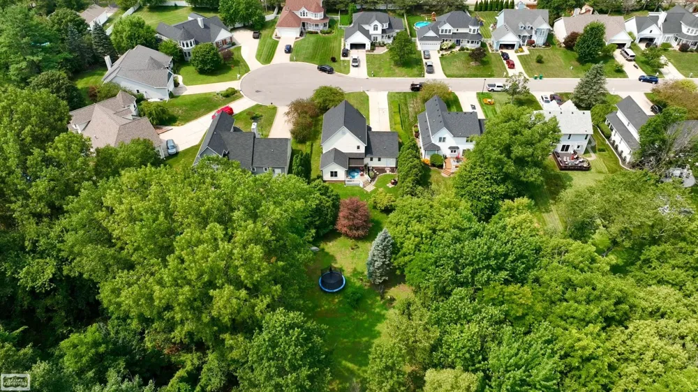 212 Victoria Court St Clair City, MI 48079
