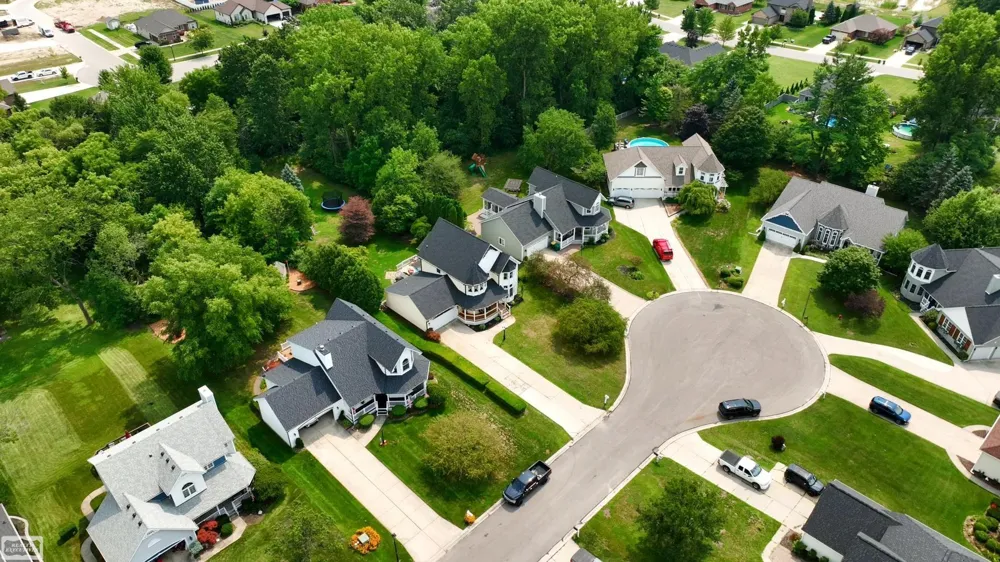 212 Victoria Court St Clair City, MI 48079