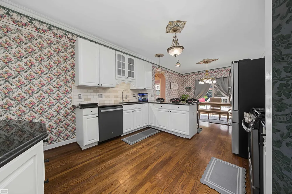 212 Victoria Court St Clair City, MI 48079