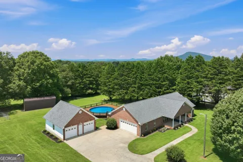 5573 Clarks Bridge RD