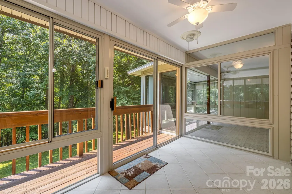 11 E Ridgeway Drive Weaverville, NC 28787