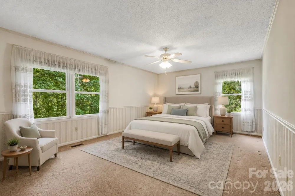 11 E Ridgeway Drive Weaverville, NC 28787