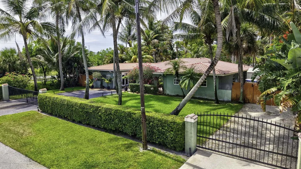 3000 Sherwood Boulevard Delray Beach, FL 33445