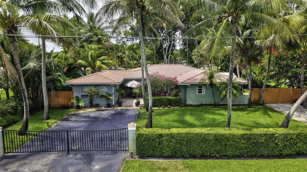 3000 Sherwood Boulevard Delray Beach, FL 33445