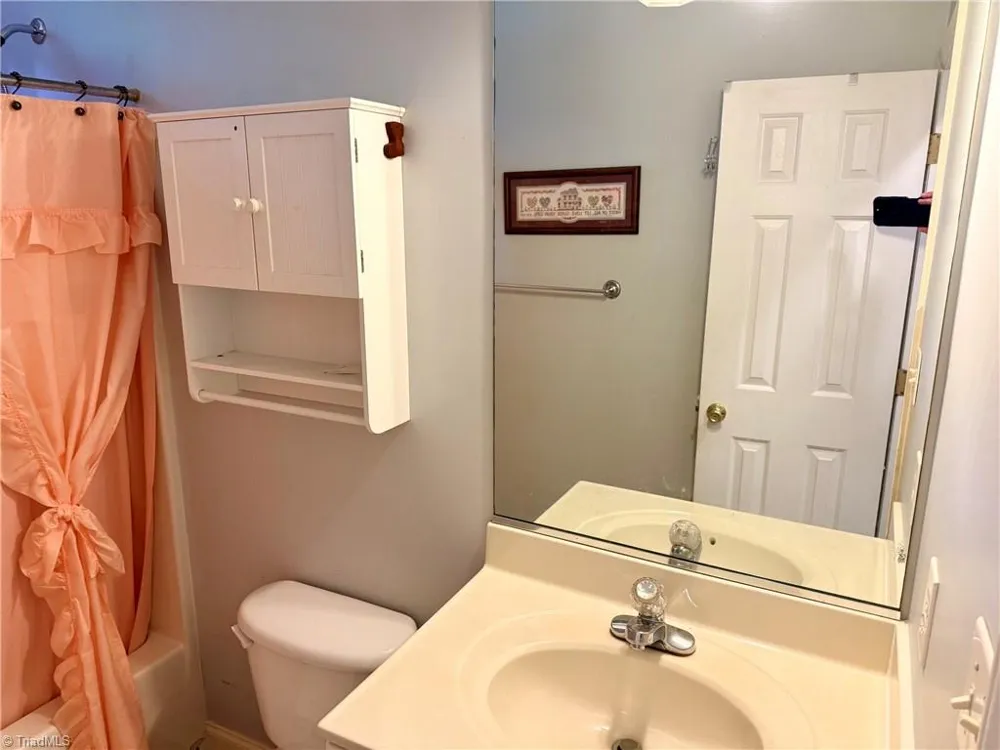 197 Landfall Drive Eden, NC 27288