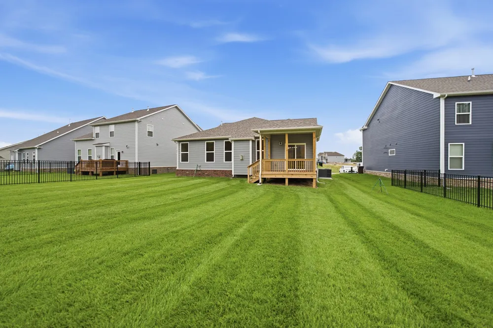 888 Joe Miller Dr Hendersonville, TN 37075