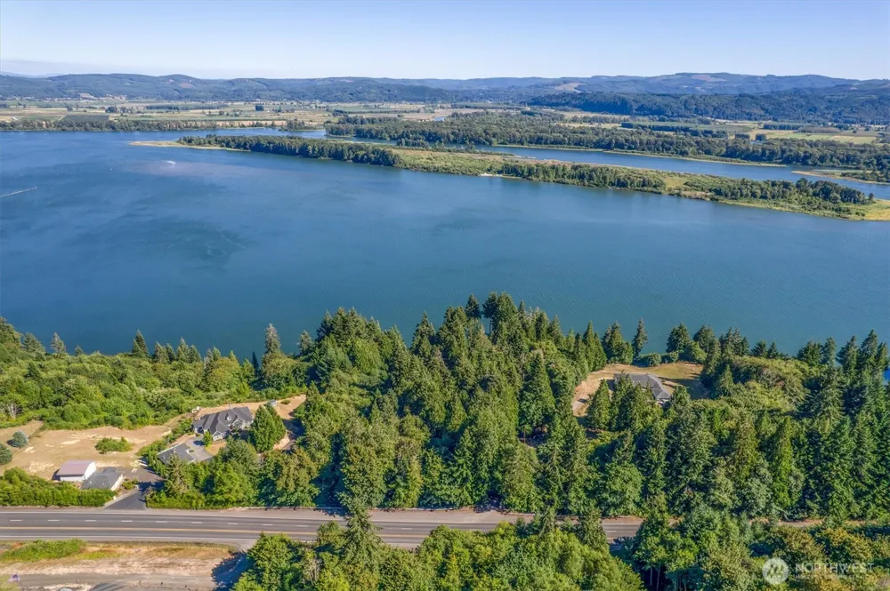 1650 E State Route 4 Cathlamet, WA 98612