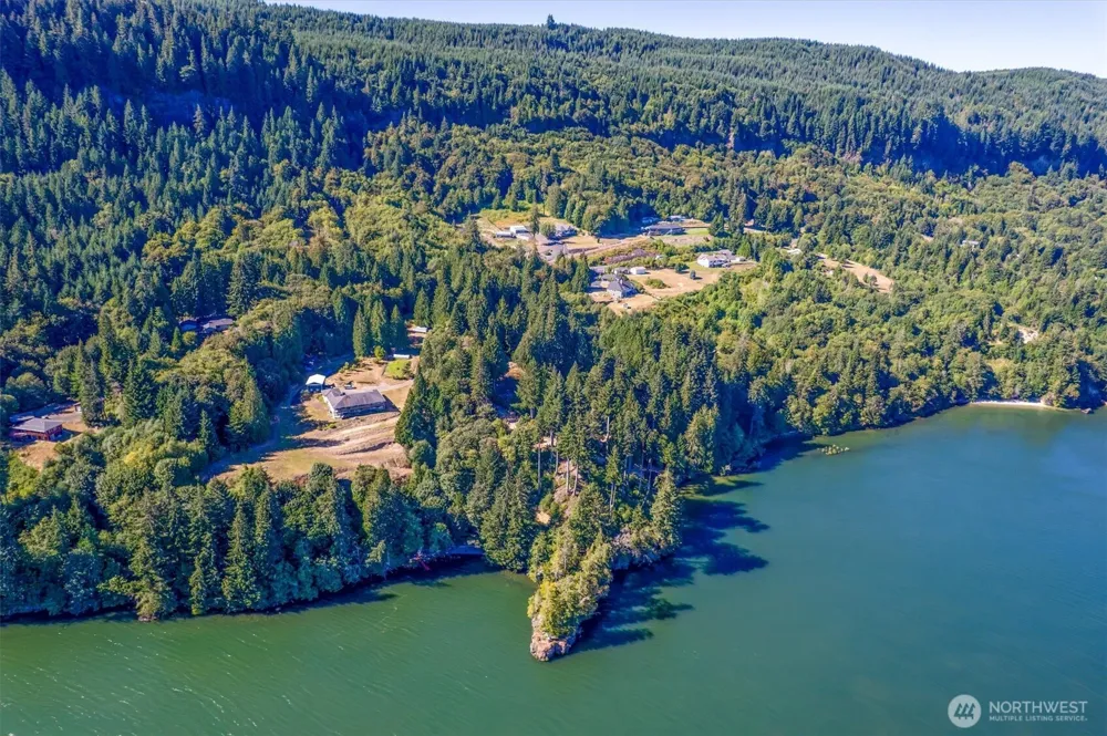 1650 E State Route 4 Cathlamet, WA 98612