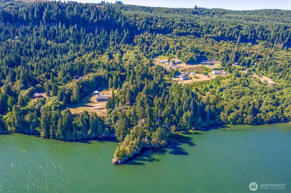 1650 E State Route 4 Cathlamet, WA 98612