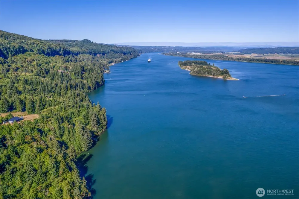 1650 E State Route 4 Cathlamet, WA 98612