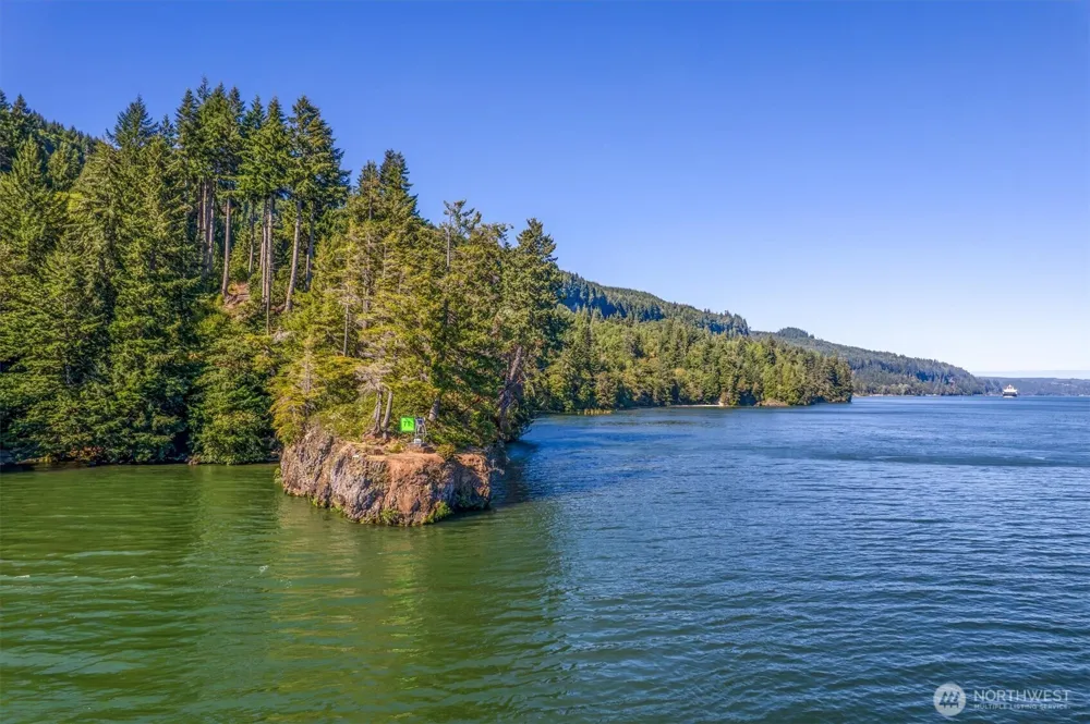 1650 E State Route 4 Cathlamet, WA 98612
