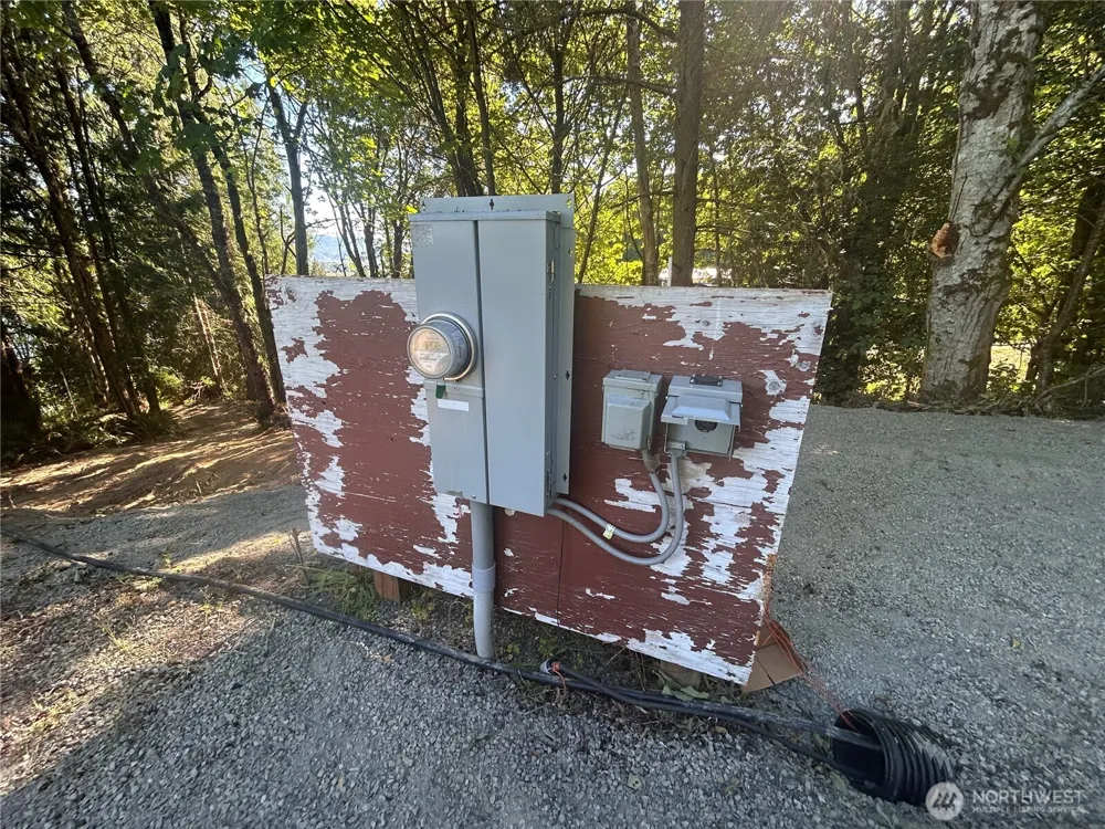 1650 E State Route 4 Cathlamet, WA 98612