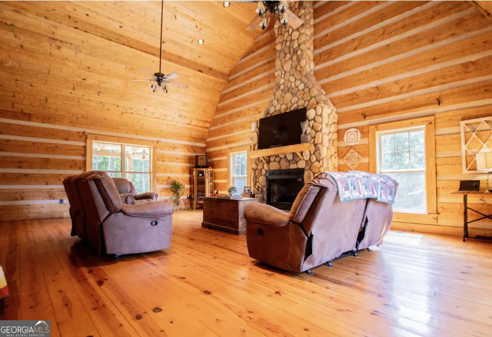 155 Cavender Creek RD Carrollton, GA 30116