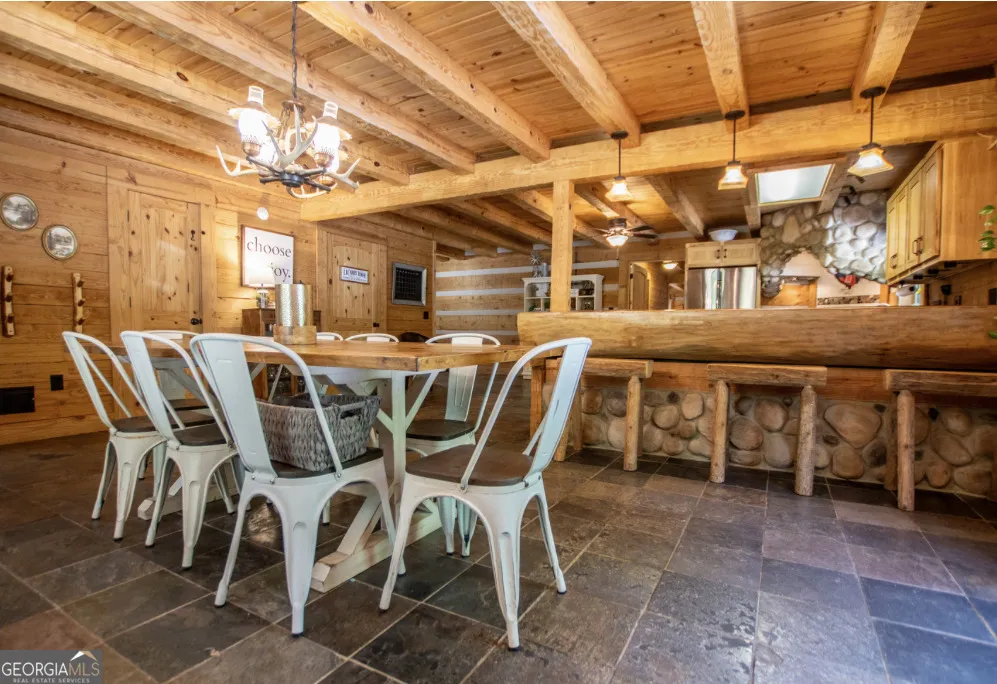 155 Cavender Creek RD Carrollton, GA 30116