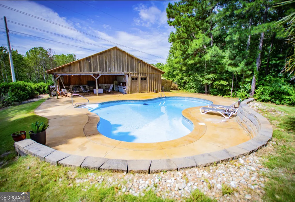 155 Cavender Creek RD Carrollton, GA 30116