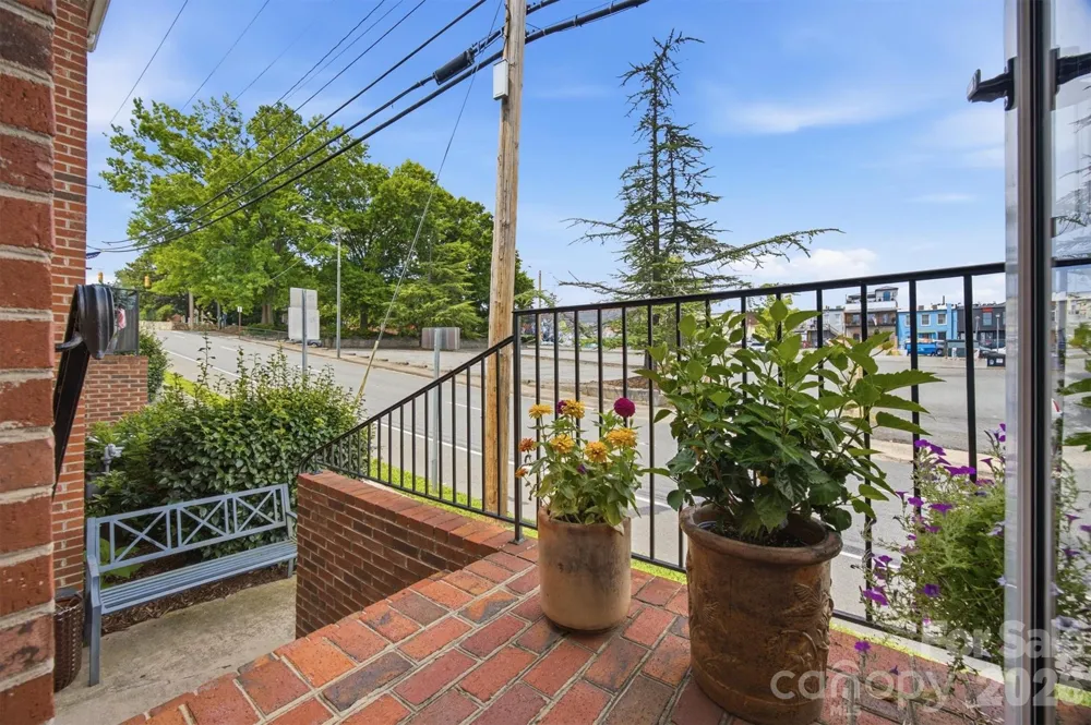 115 W Meeting Street Morganton, NC 28655
