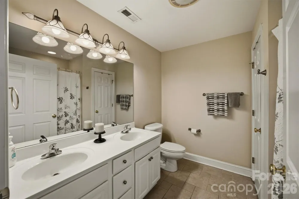 115 W Meeting Street Morganton, NC 28655