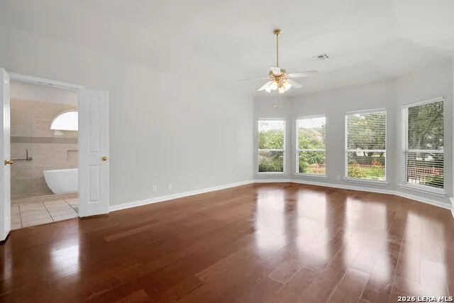 9631 Maytum Cir Helotes, TX 78023