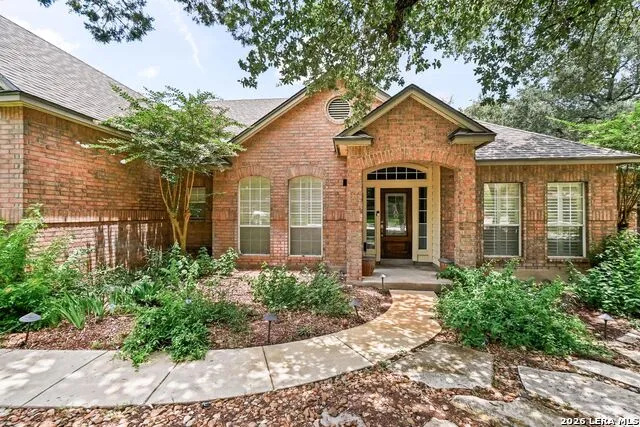 9631 Maytum Cir Helotes, TX 78023